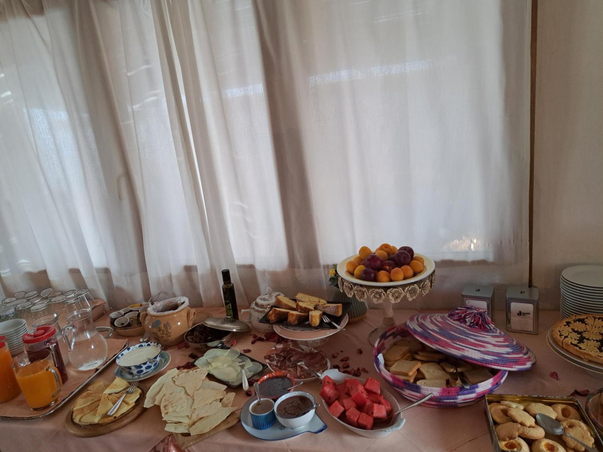 Locanda Tipica Sa Corte Oliena Rum bild